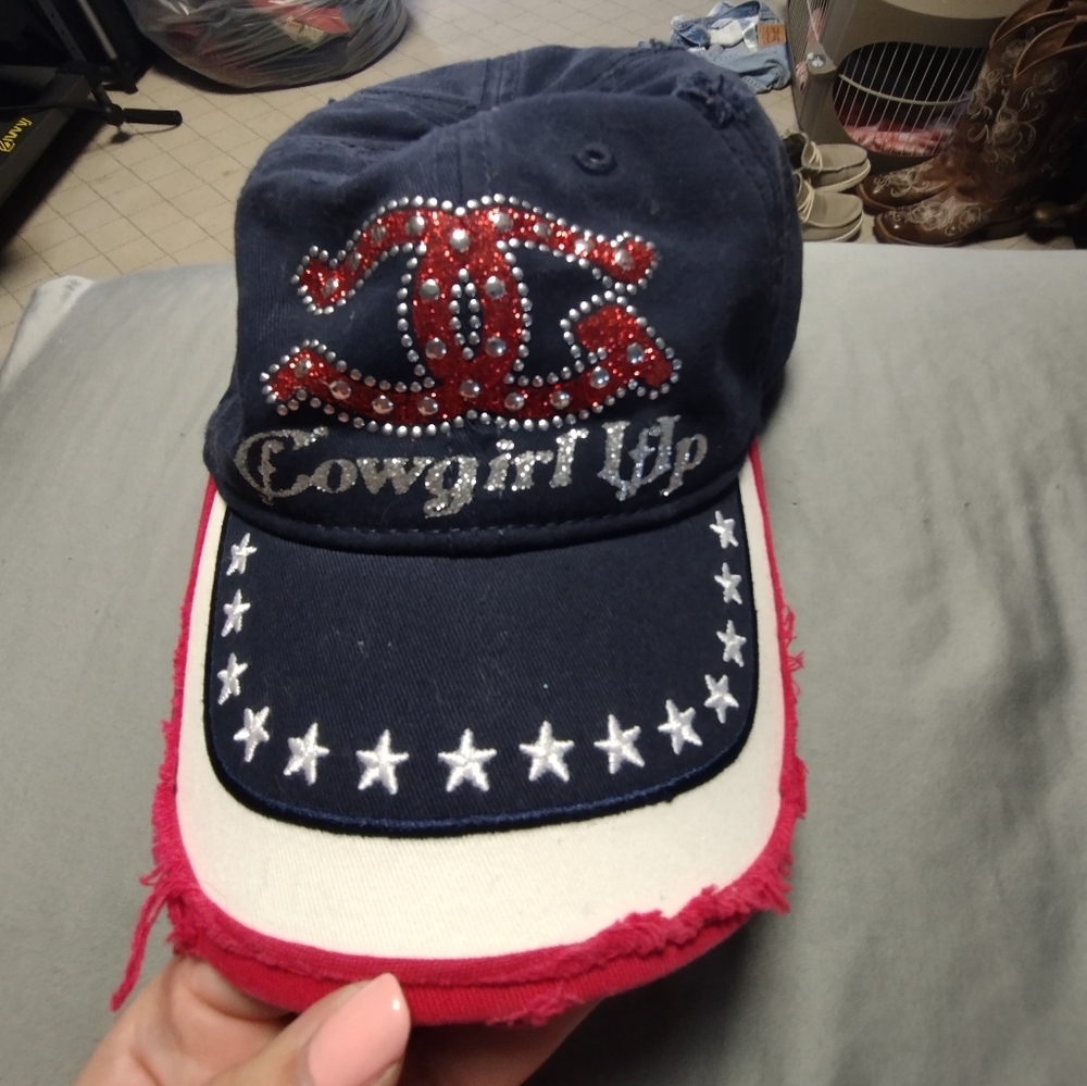 Women's hat